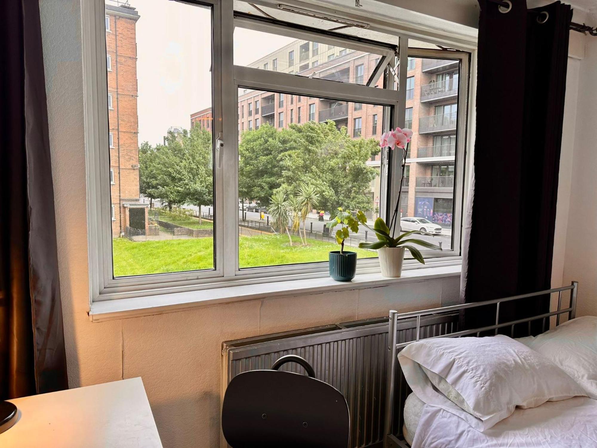 מלון לונדון Whitechapel Lindley House R2 מראה חיצוני תמונה